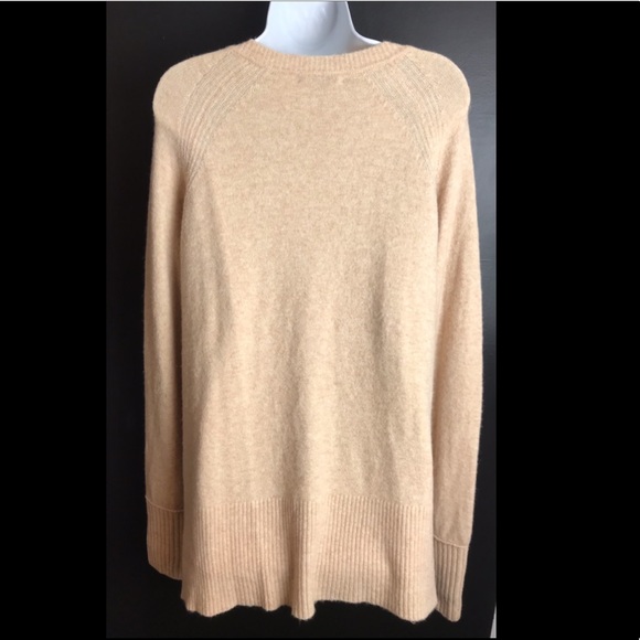 J.CREW V-Neck Sweater in Yarn Tan Beige Brown Super Soft Pullover Cozy Knit Wool - Picture 5 of 11